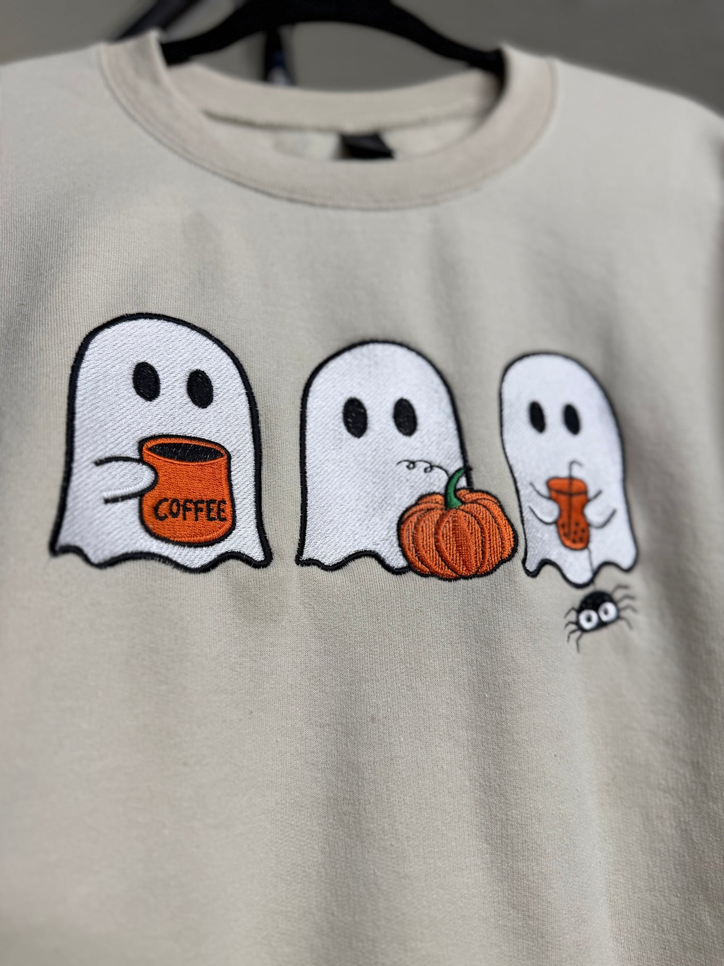 Autumn Ghosts 🤎🤍
